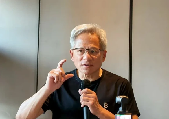 黄仁勋称华为AI芯片将取代英伟达:华为是不可思议的科技公司插图 黄仁勋称华为AI芯片将取代英伟达:华为是不可思议的科技公司插图
